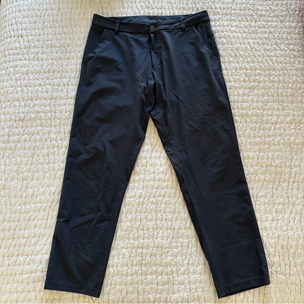 Lululemon Men’s ABC Pant // Charcoal Grey // W33 L29